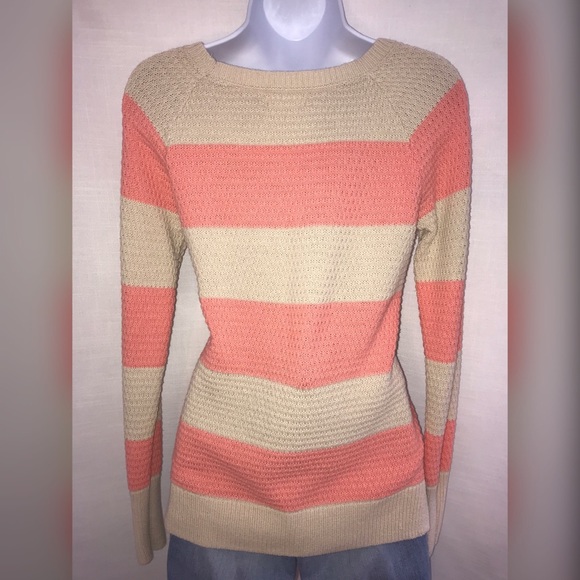 Tan and coral/pink long sleeve sweater. - Picture 4 of 6
